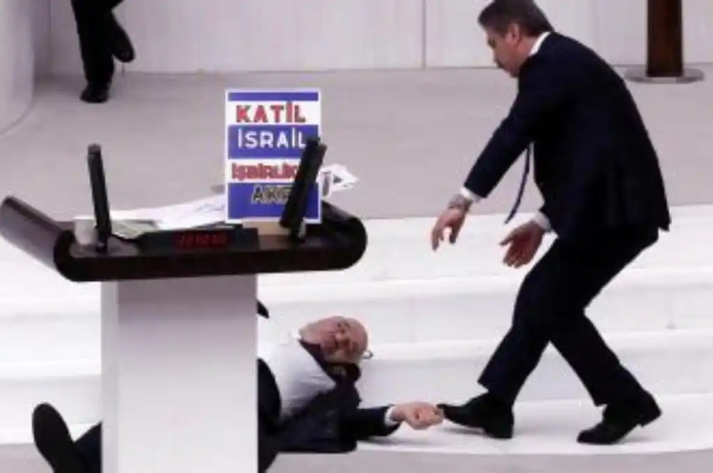 El parlamentario, de 53 años, que padecía diabetes