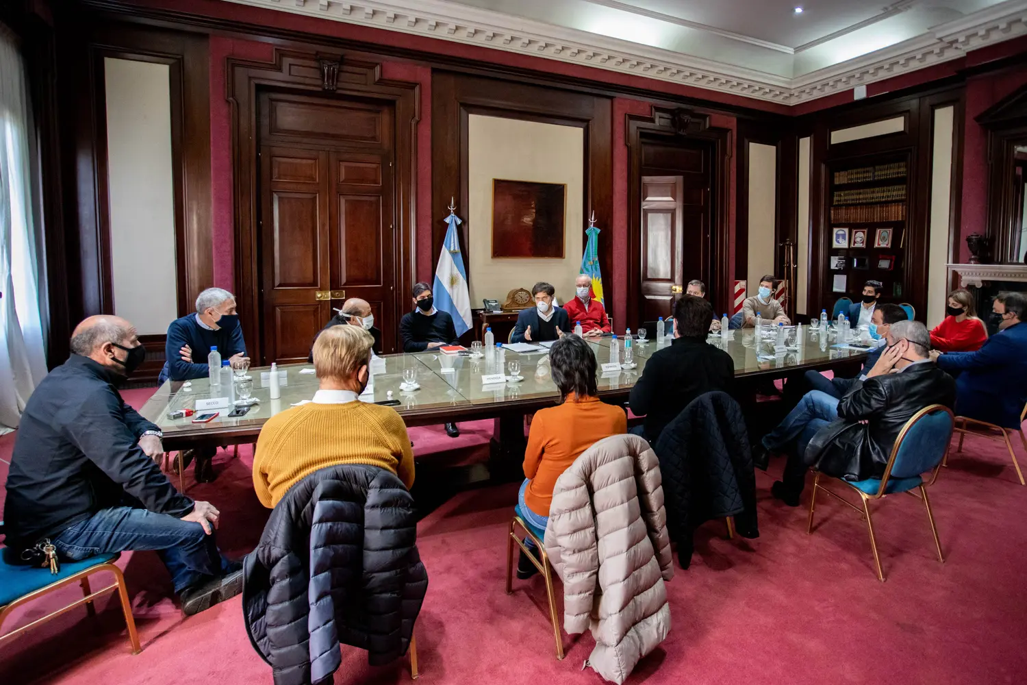 Kicillof se reunió con intendentes de la tercera sección antes del anuncio de una nueva prórroga de la cuarentena
