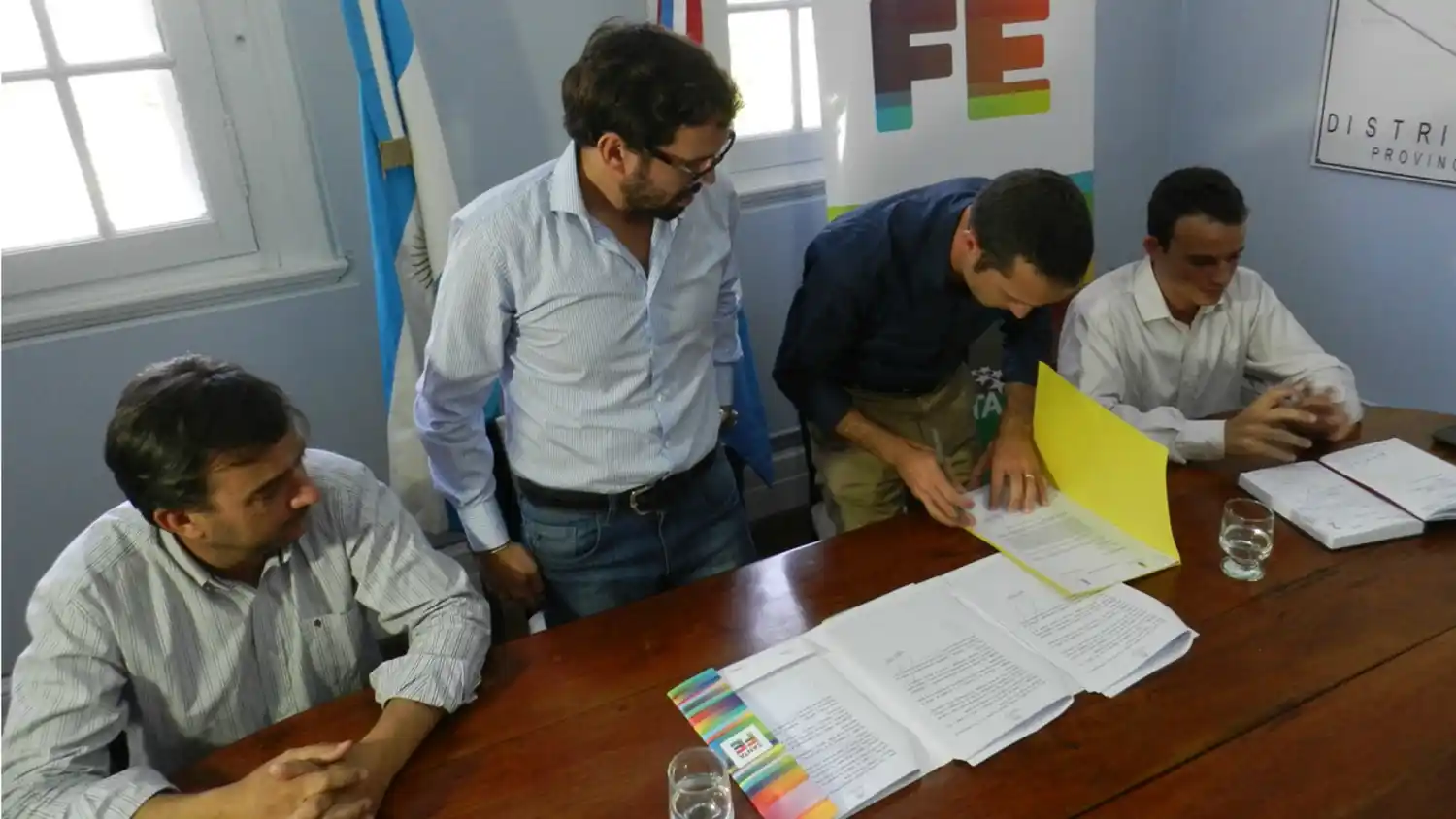 La provincia presentó el programa “crear comunidad emprendedora”