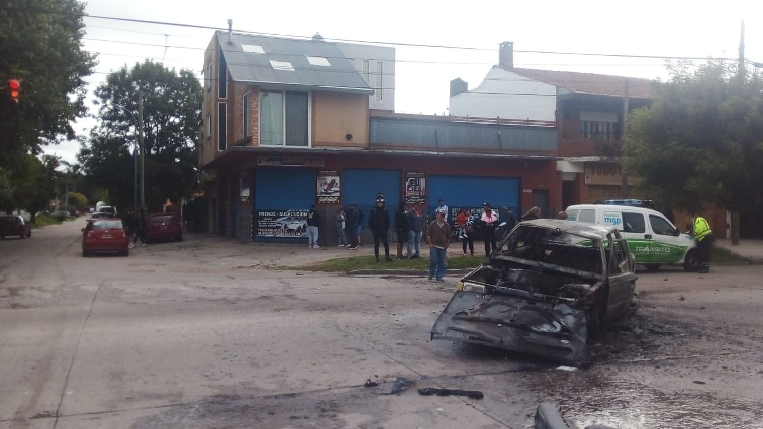 Triple choque e incendio en Fortunato de la Plaza y Dellepiane