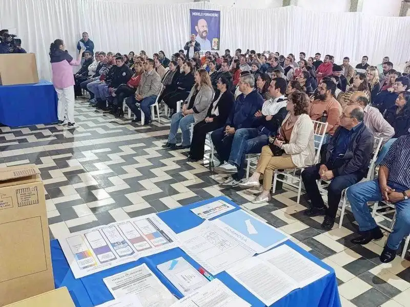 BUP: el vicegobernador Solís visitó Ibarreta
para una nueva jornada de capacitación