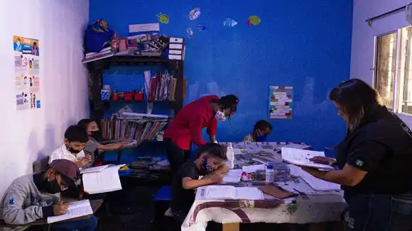 ¡ESCUELAS PARALELAS! El crudo reflejo del deterioro de la educación pública en Venezuela