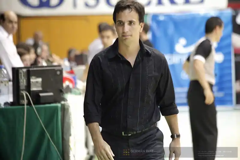 Atenas hace su debut