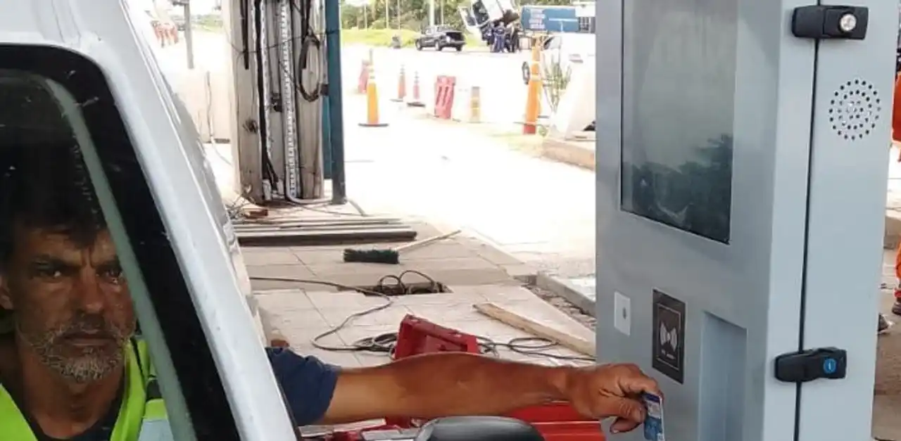 Las rutas 12 y 14 dejan atrás el efectivo: cómo se pagarán los peajes desde ahora