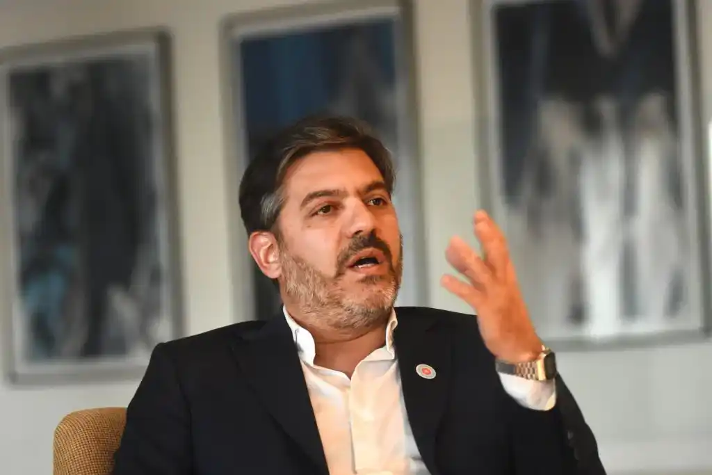 Bianco acusó a Milei de seguir lineamientos de EE.UU.: "Nuestro destino no puede decidirse a control remoto"