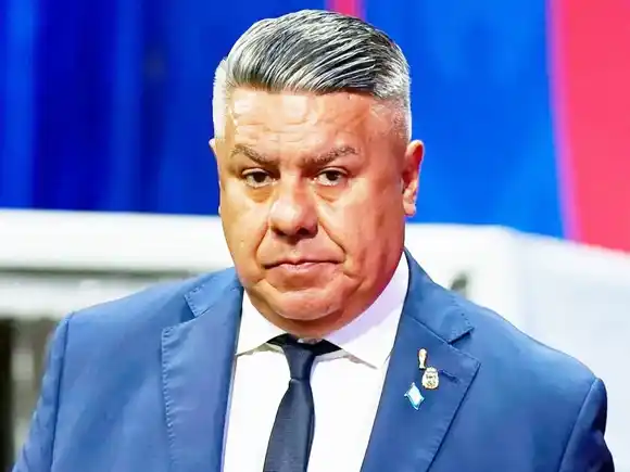 Investigan financiera vinculada a “Chiqui” Tapia por maniobras de lavado por $800.000 millones