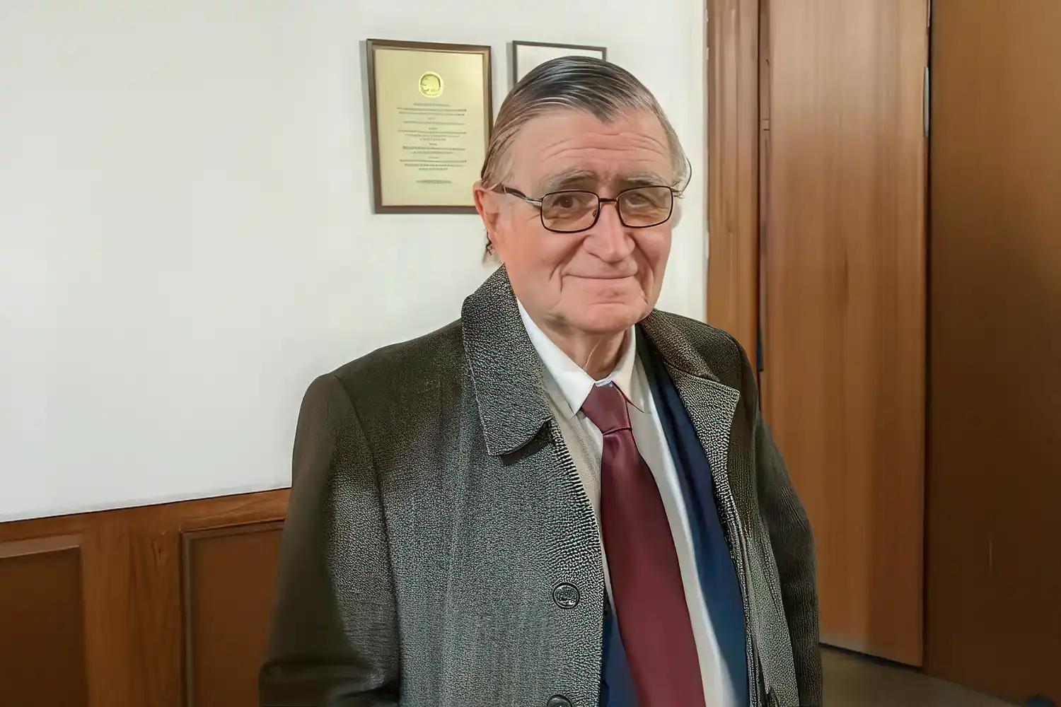 La Academia Nacional de Medicina distinguirá al médico concordiense Carlos Alfredo Barbás con el Premio Hipócrates 2025