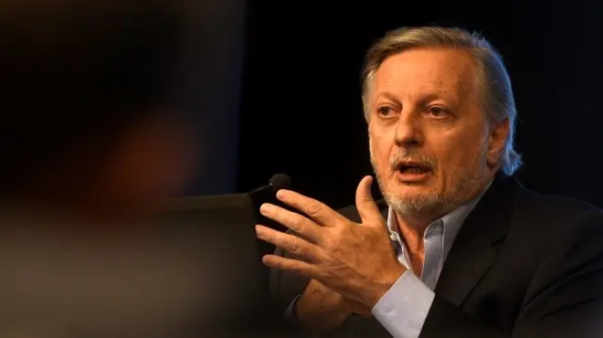 El Gobierno le pidió a las petroleras no subir los precios por dos meses