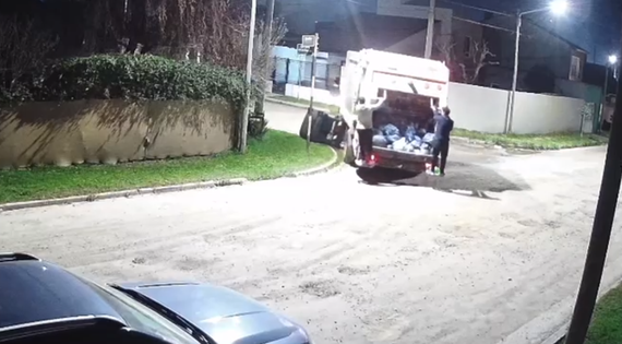 Conflicto de recolección: un camión municipal arrastró un contenedor de la empresa Malvinas Argentinas