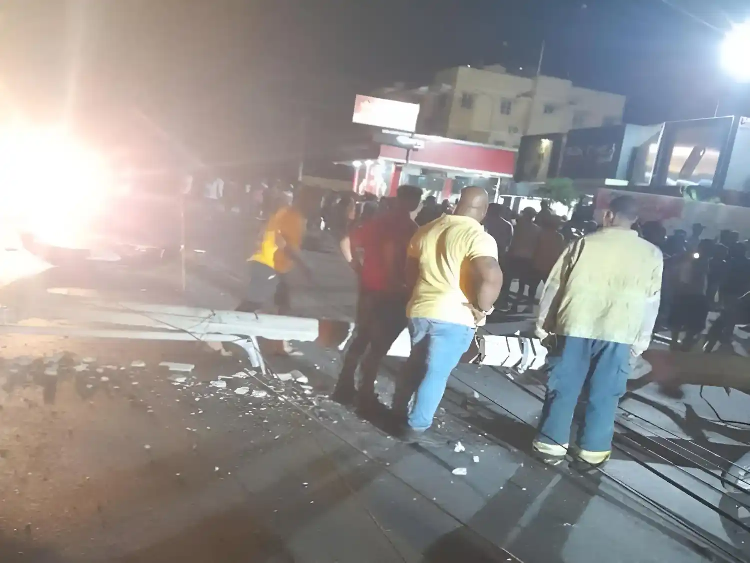 Accidente en República Dominicana deja al menos 11 muertos y 30 heridos