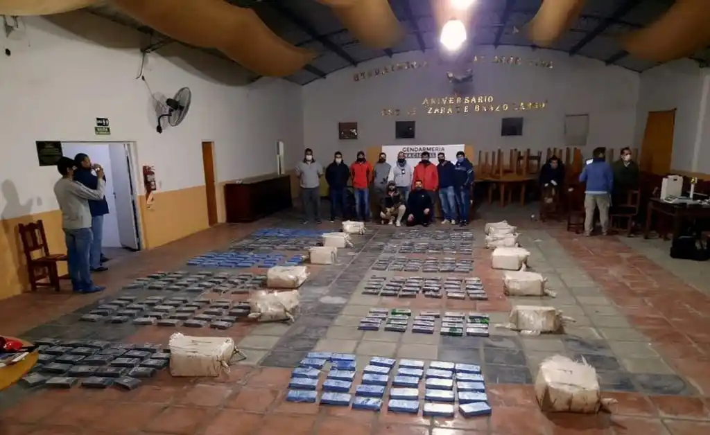 Gendarmería decomisó 382 kilos de cocaína en el Gran Rosario