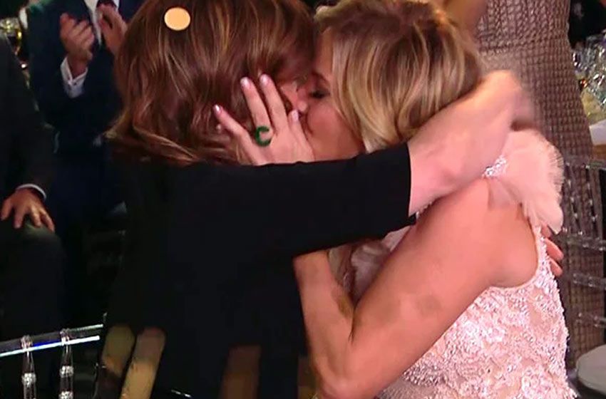 El beso entre Carla Peterson y Nancy Dupláa que sorprendió a todos
