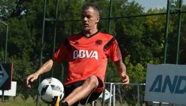 DAlessandro, de cabeza a la titularidad