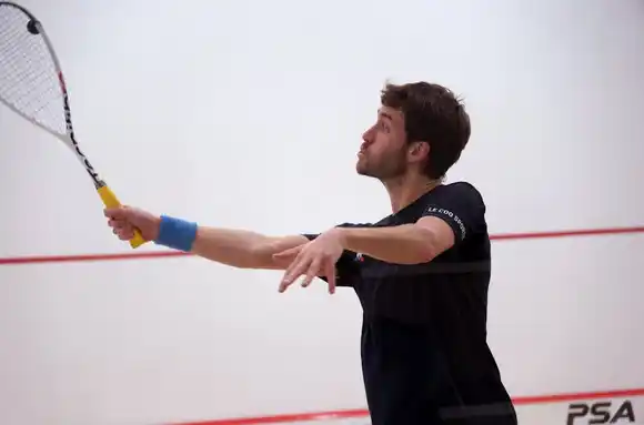 Romiglio abrió la temporada PSA con una trabajada victoria