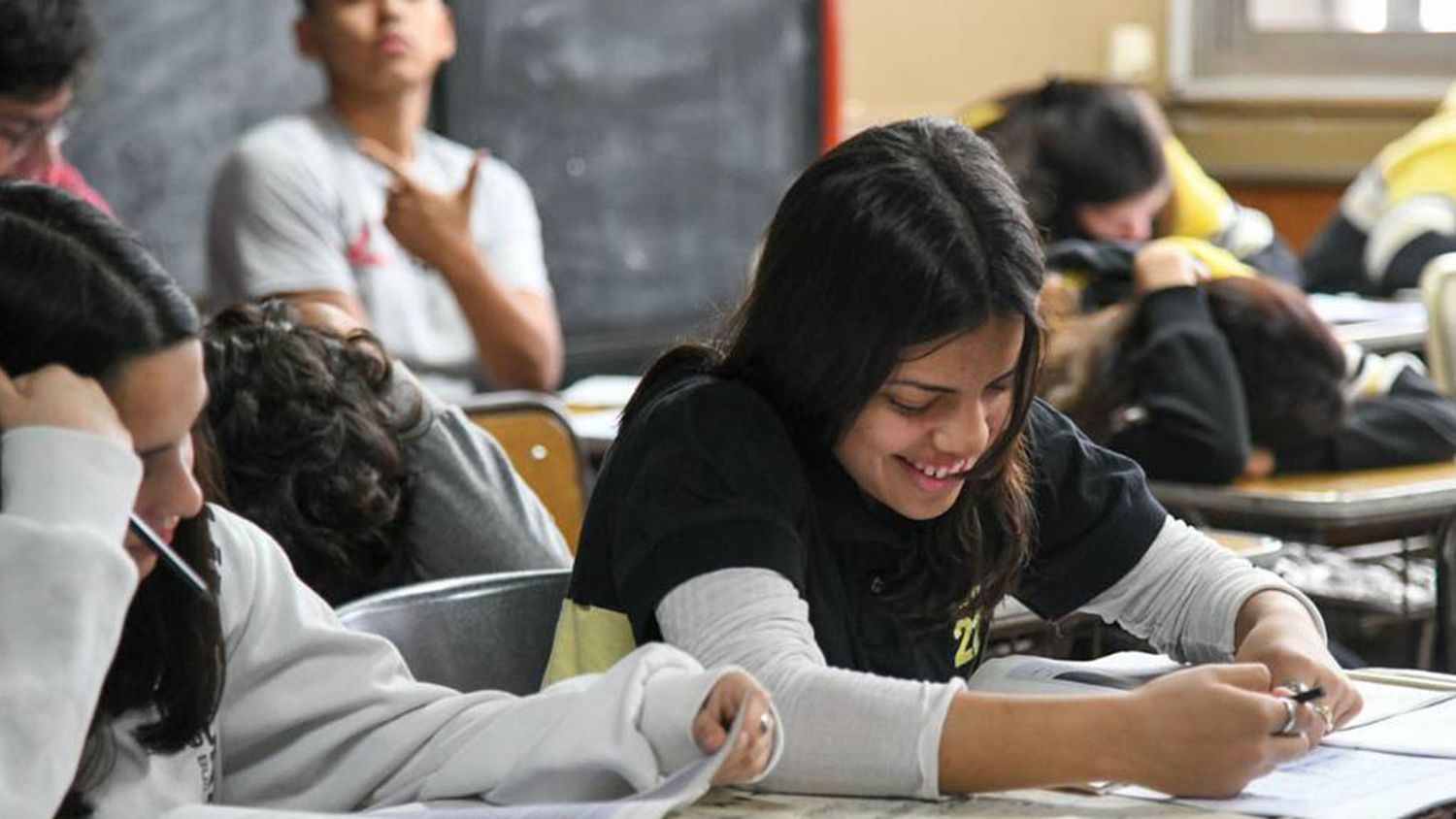 Durante toda la jornada, se aplicará de manera censal a alumnas y alumnos que cursan 6° grado de la escuela primaria