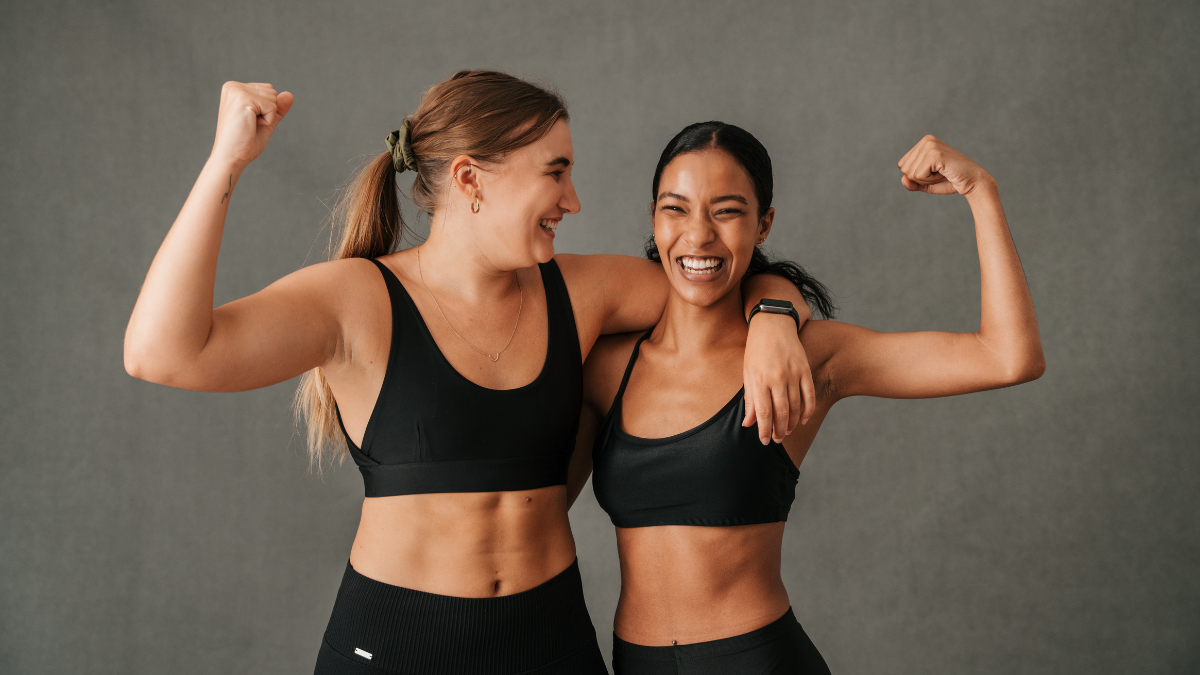 Las flexiones son el ejercicio físico más recomendado para tonificar brazos después de los 40, según entrenadores expertos en deporte/ DeporteGlam