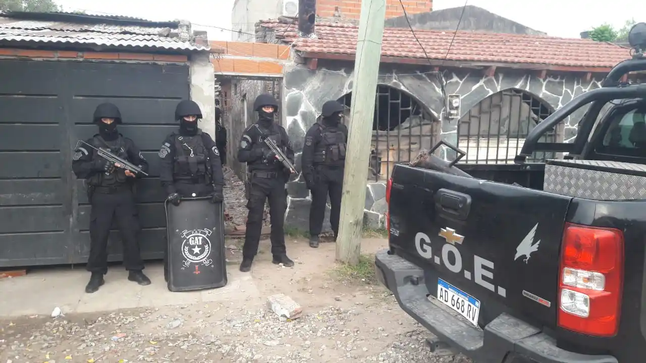 Desarticulan una poderosa banda en barrio Barranquitas