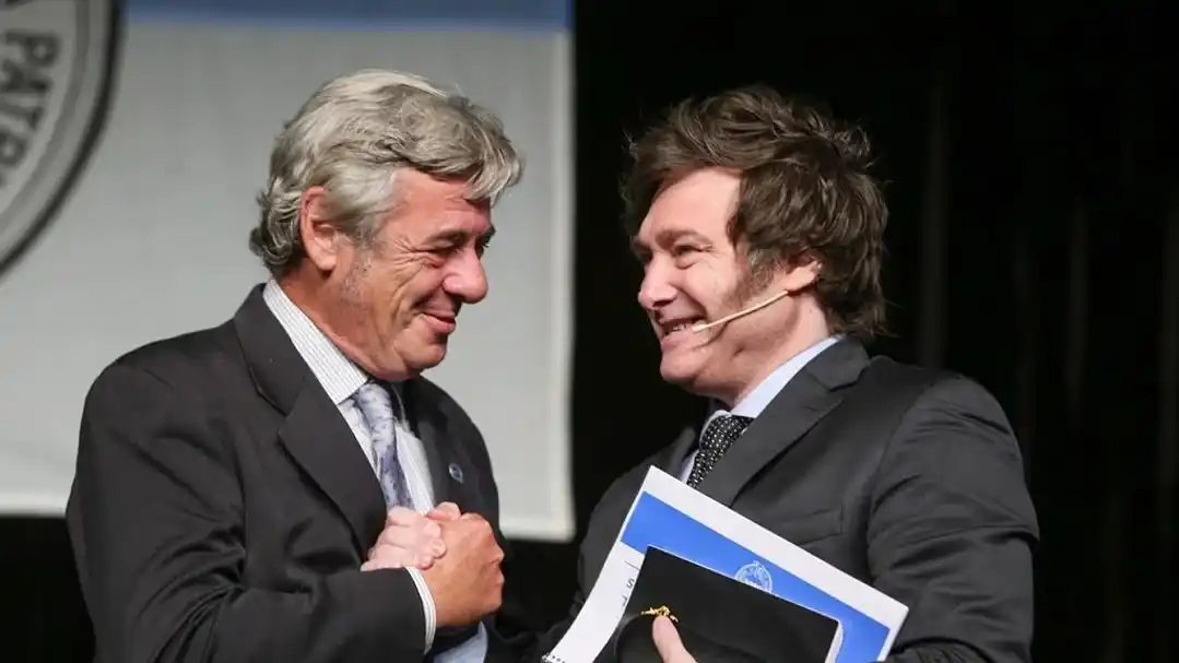 Javier Milei junto a Nicolás Pino, de la SRA. (Foto: redes)