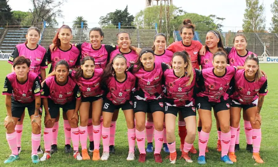 Villa Díaz Vélez, Rivadavia y Mataderos ganaron en la primera fecha del femenino