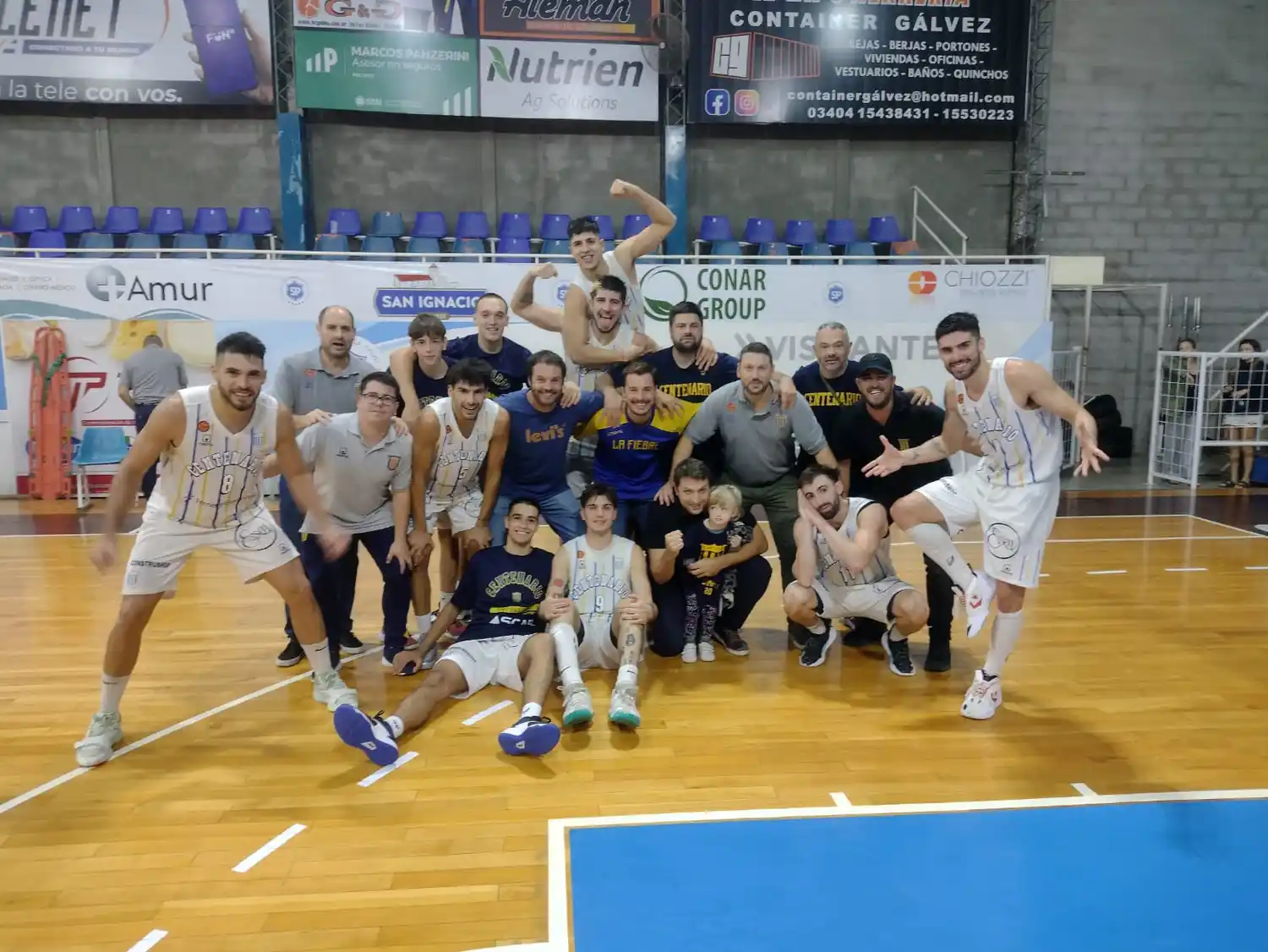 No lo para nadie. Centenario y otra gran victoria en la ruta ante Santa Paula. Foto: FM DaLe.