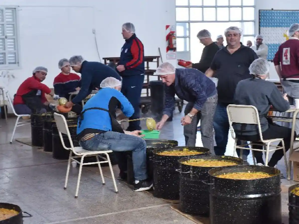 Con el locro anual, la Escuela Fava de Esteban sigue creciendo