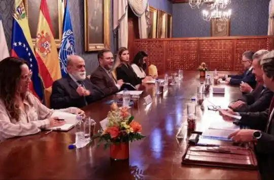 Tras denuncias de Diosdado: canciller Yván Gil garantiza la seguridad de las embajadas ubicadas en Caracas