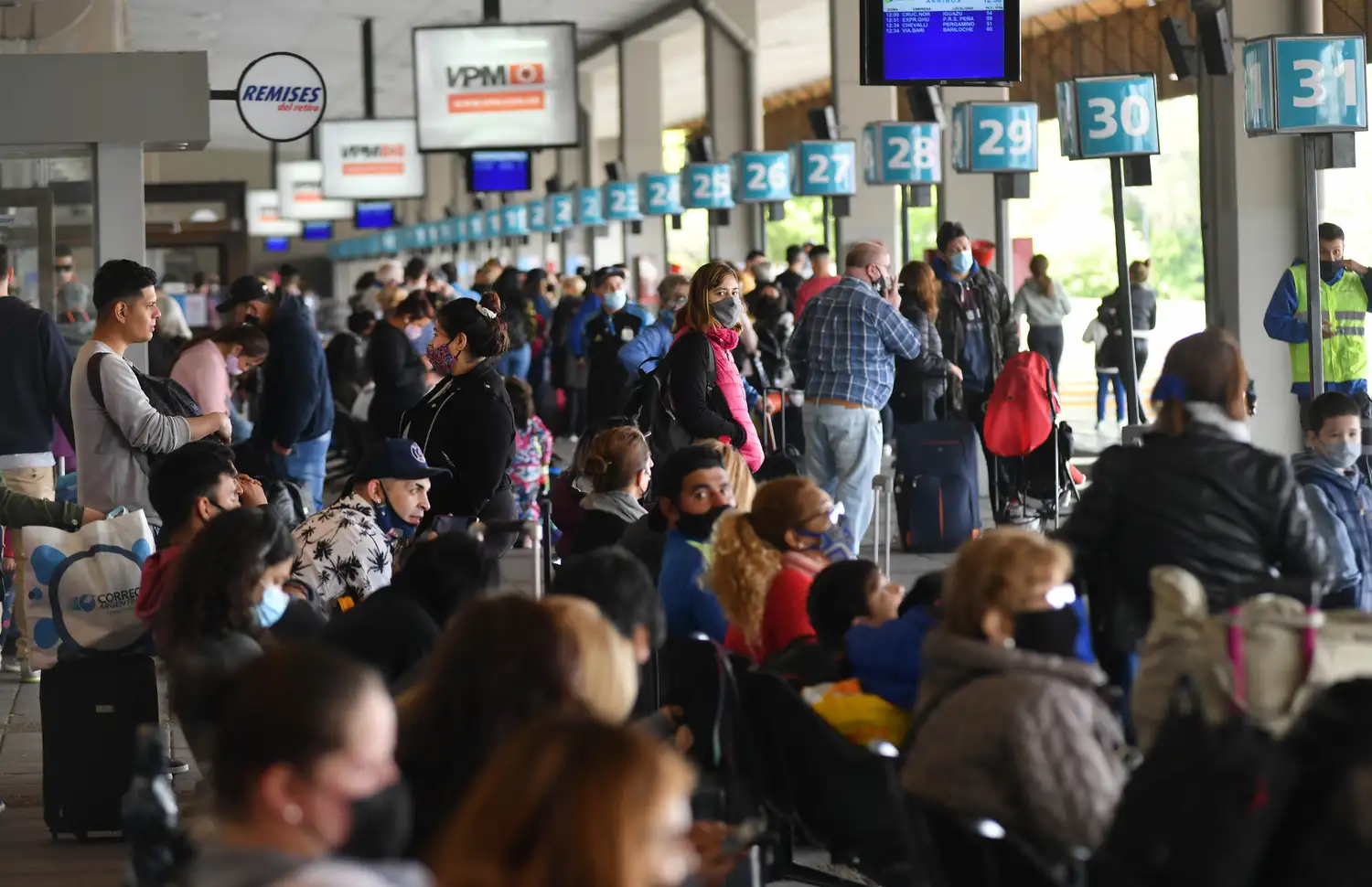 El movimiento de turistas por el fin de semana extralargo es muy intenso.