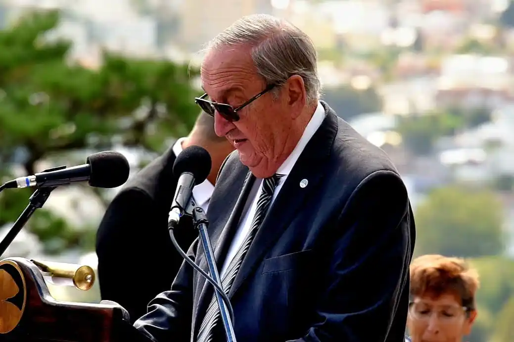 Lunghi anunció que buscan un crédito internacional o nacional para avanzar con obras de infraestructura.