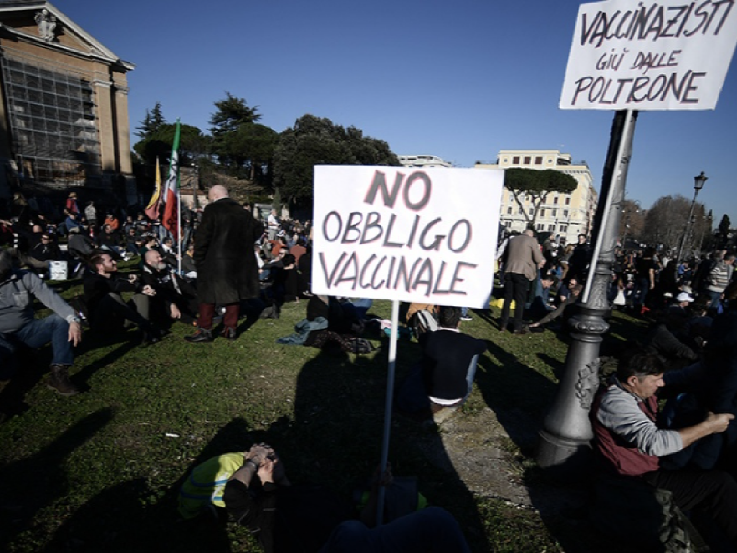 Rige en Italia la vacunación obligatoria para mayores de 50 años que no tuvieron Covid