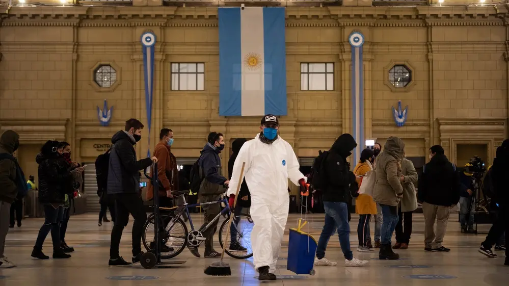 Confirmaron 54 muertes y 3.367 nuevos contagios en las últimas 24 horas