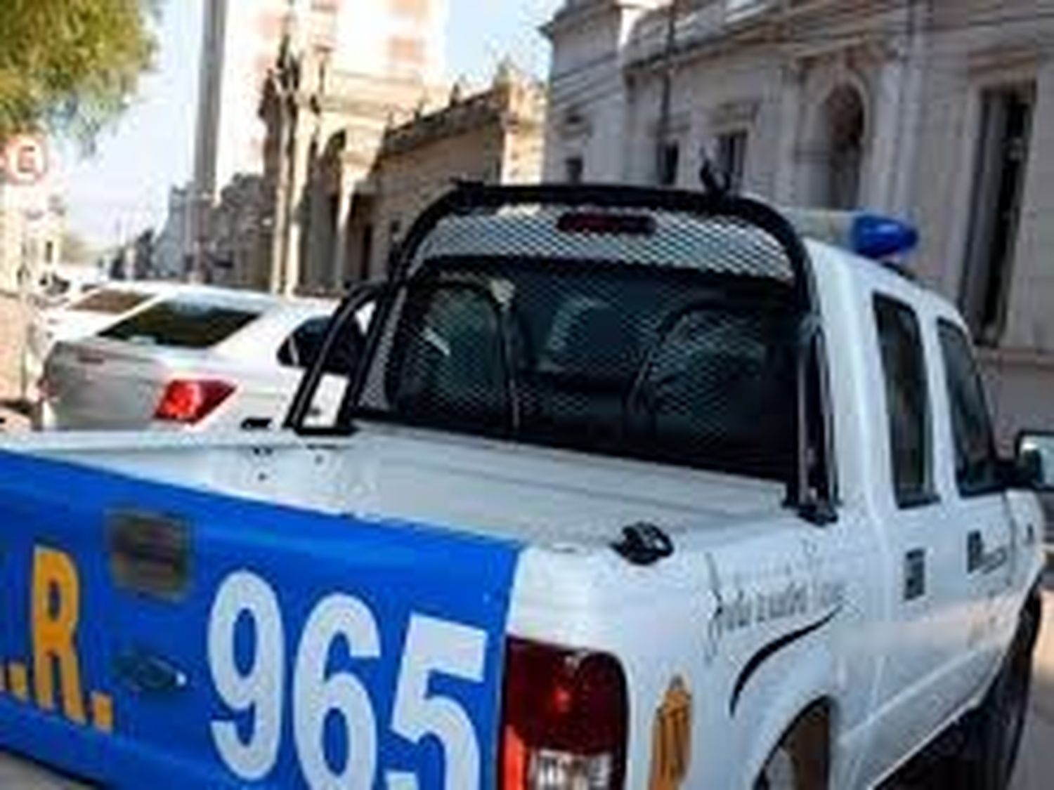 La Policía detuvo al revoltoso durante el sepelio.