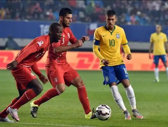 Copa América: De la mano de Neymar, Brasil le ganó sobre la hora a Perú
