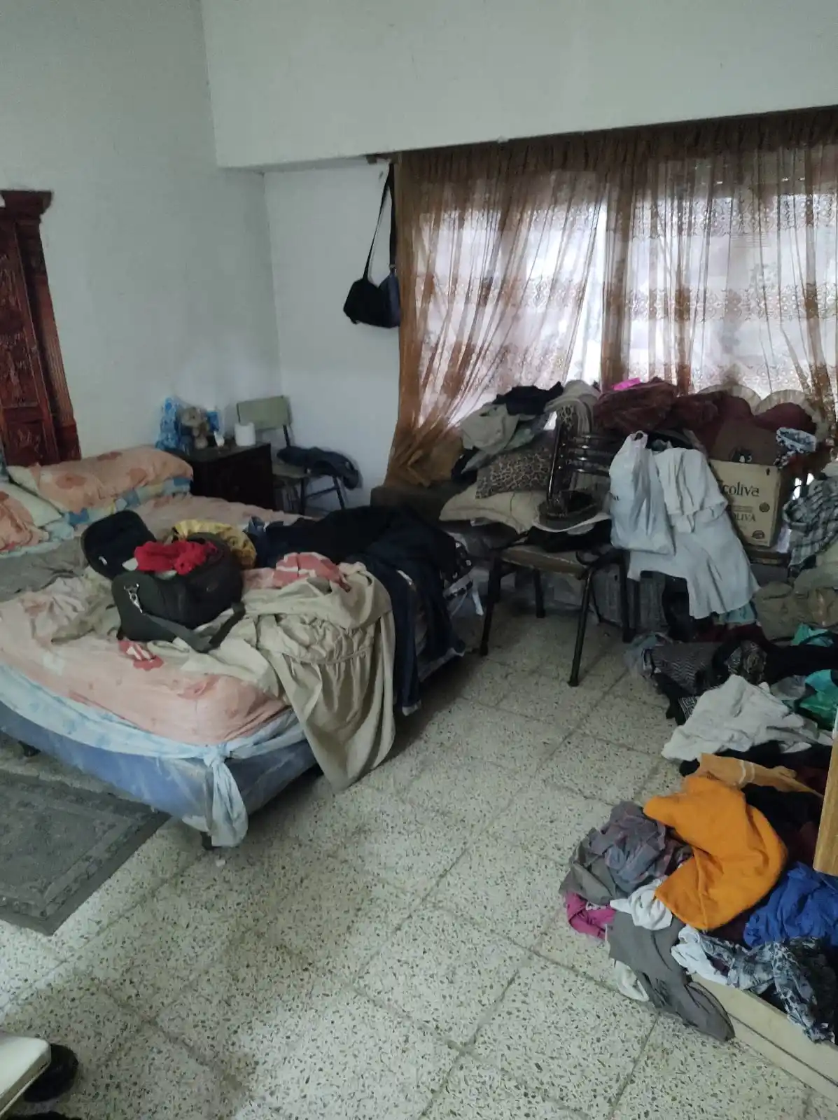 Asaltaron a mano armada a un matrimonio de jubilados en una quinta y le robaron dinero