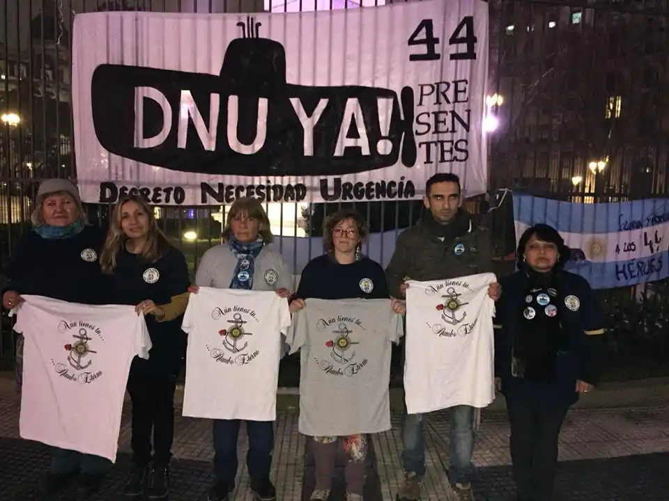 ARA San Juan: Familiares denuncian que el gobierno dilata la contratación de una empresa para la búsqueda