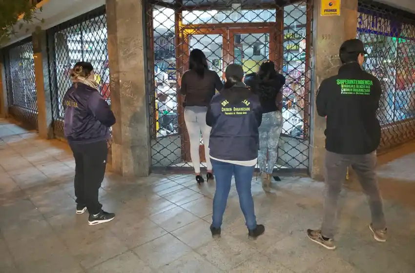 Zona roja: detienen a una persona acusada de vender cocaína 