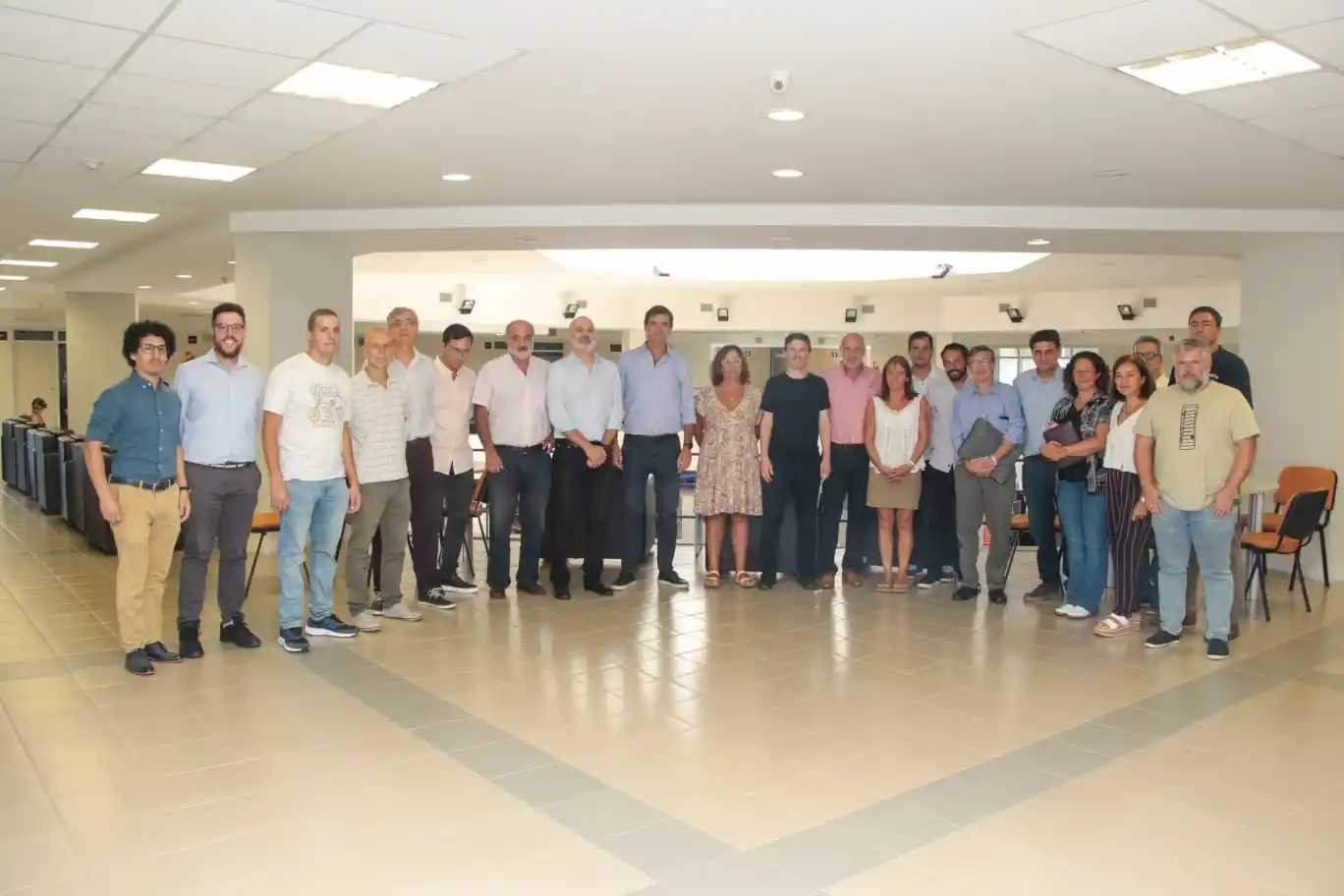 El Ministro de Producción, Ciencia e Innovación Tecnológica de la Provincia de Buenos Aires, Augusto Costa, llevó adelante esta mañana en la biblioteca del Campus una reunión de seguimiento de proyectos del  Fondos de Innovación Tecnológica (Fitba)