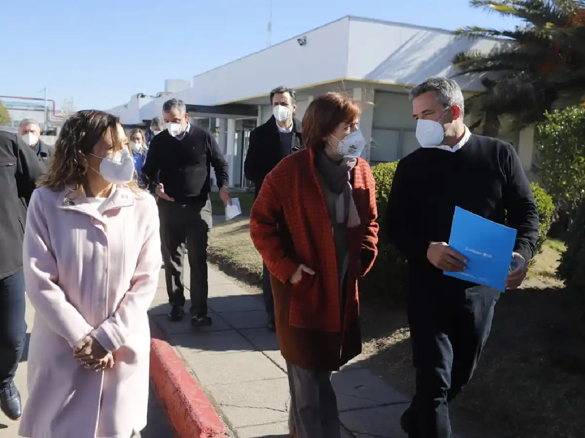  Provincia y Renault acuerdan incorporar de 500 empleados