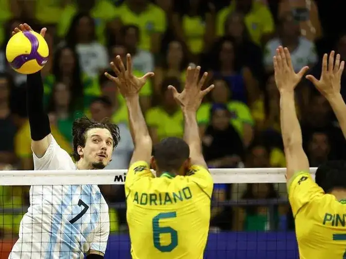Argentina cayó ante Brasil 
en el encuentro de la fecha 1