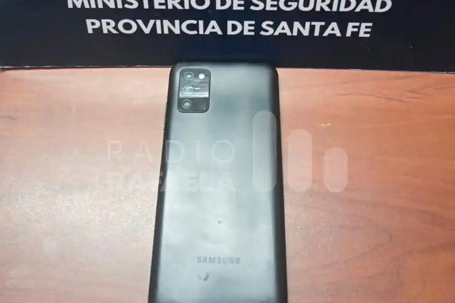 Recuperaron un celular que habría sido robado y luego vendido a un vecino