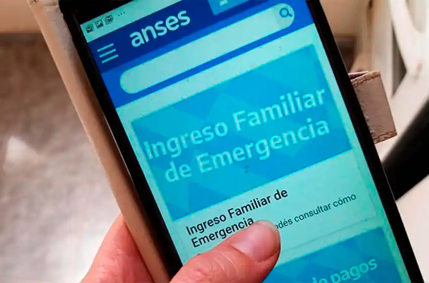 Juntan firmas para que el Gobierno pague el cuarto IFE