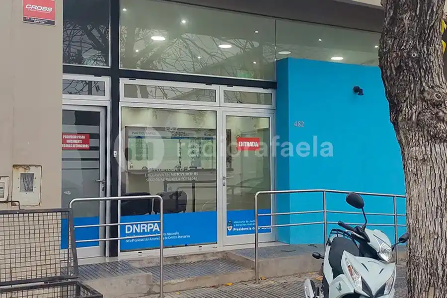 Dirección Nacional de los Registros de la Propiedad Automotor (Chacabuco 482)