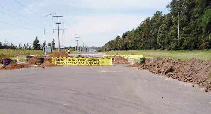 Estación Yuquerí reclama que no pueden pasar a comprar medicamentos