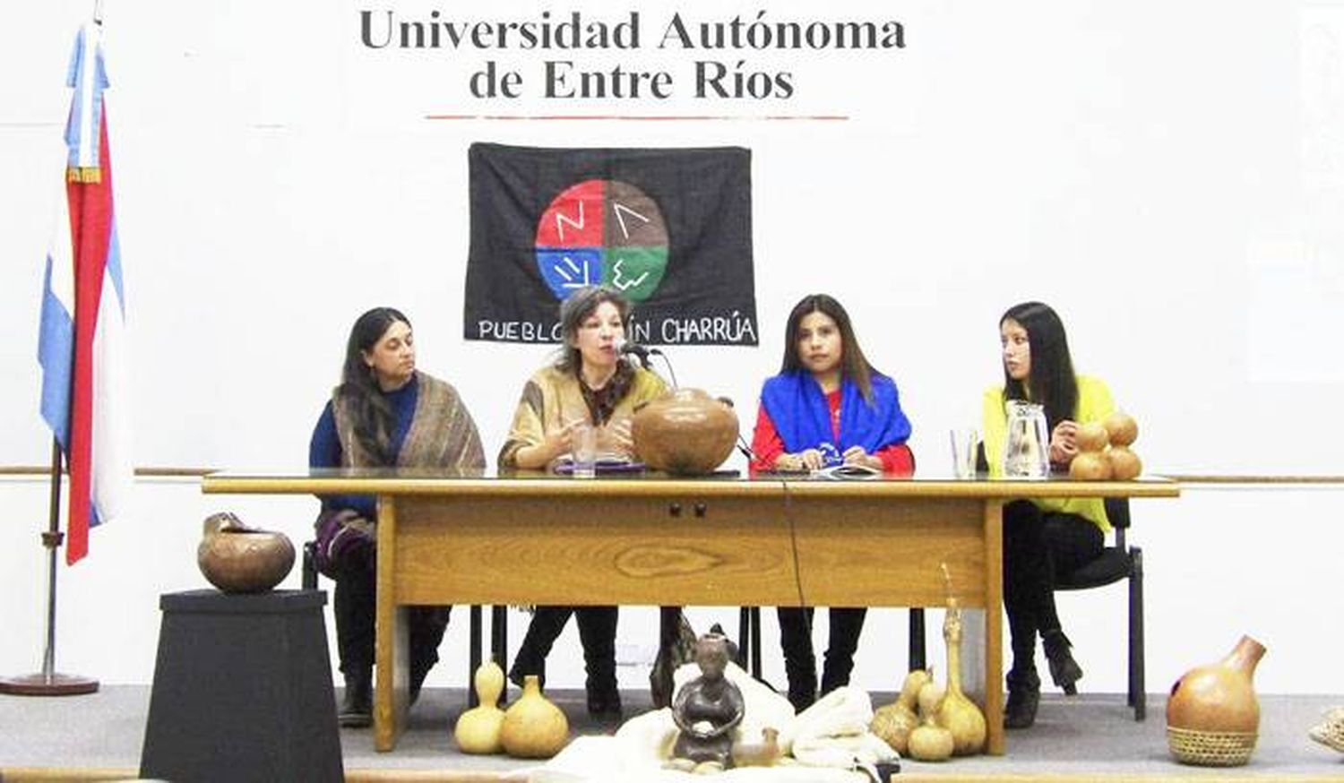 Preparativos para el Primer Encuentro de Mujeres Originarias de Entre Ríos