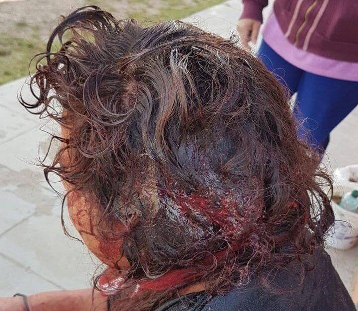 "Lo único que dice es: 'Mi bebé, mi bebé'", dijo el marido de la mujer violada