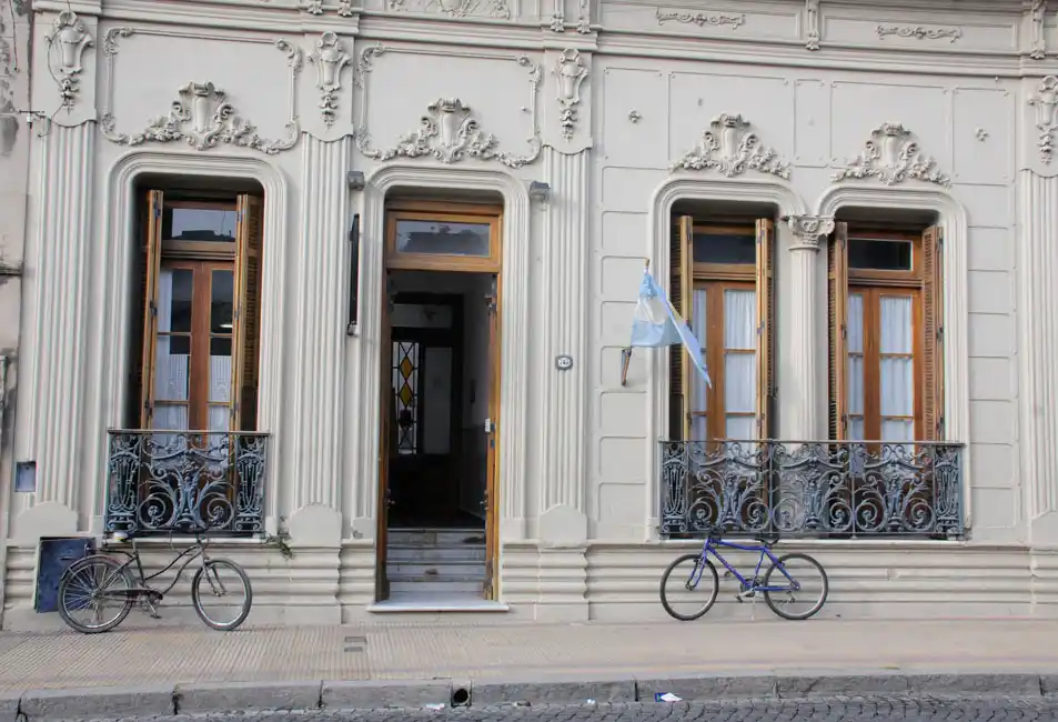 Los gremios docentes señalaron que "hay escuelas que como están hoy no van a poder abrir"