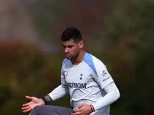 Cuti Romero tiene fecha de regreso y estaría disponible para enfrentar a Brasil y Uruguay