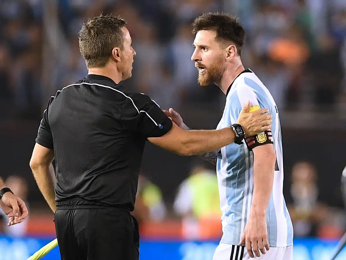 DURA SANCIÓN PARA MESSI