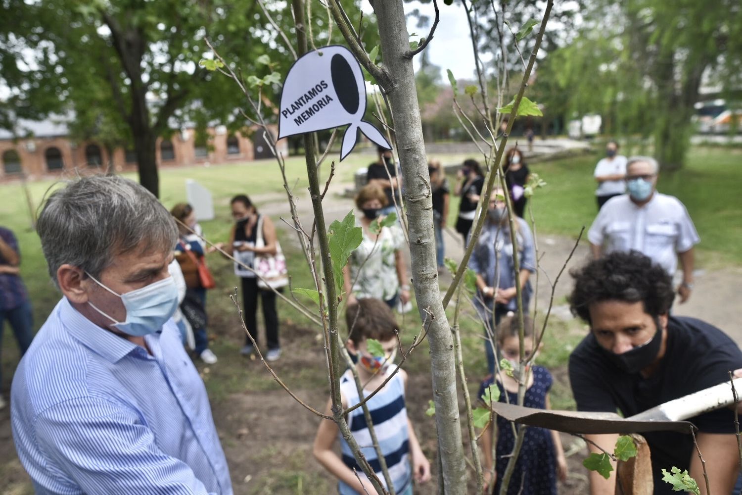 Jatón encabezó actos conmemorativos por el Día de la Memoria