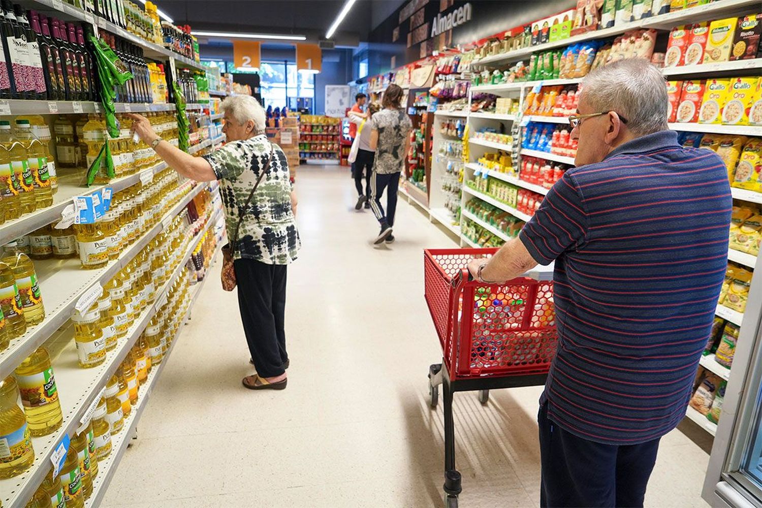 Compras en supermercados ya se pueden pagar en 12 cuotas fijas: todos los rubros que se suman al programa Cuota Simple