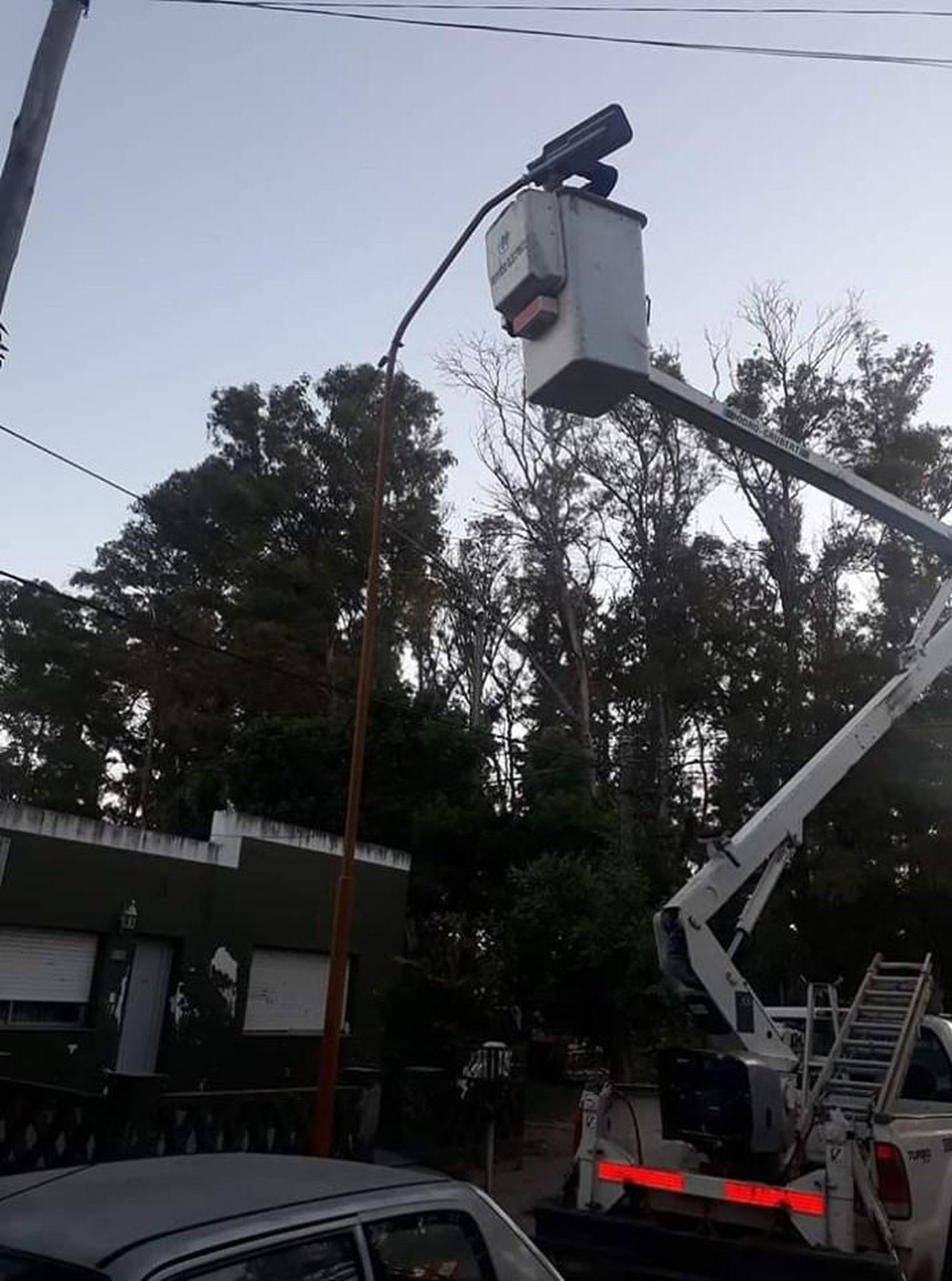 Wheelwright entre las primeras comunas en contar con 100% iluminación LED